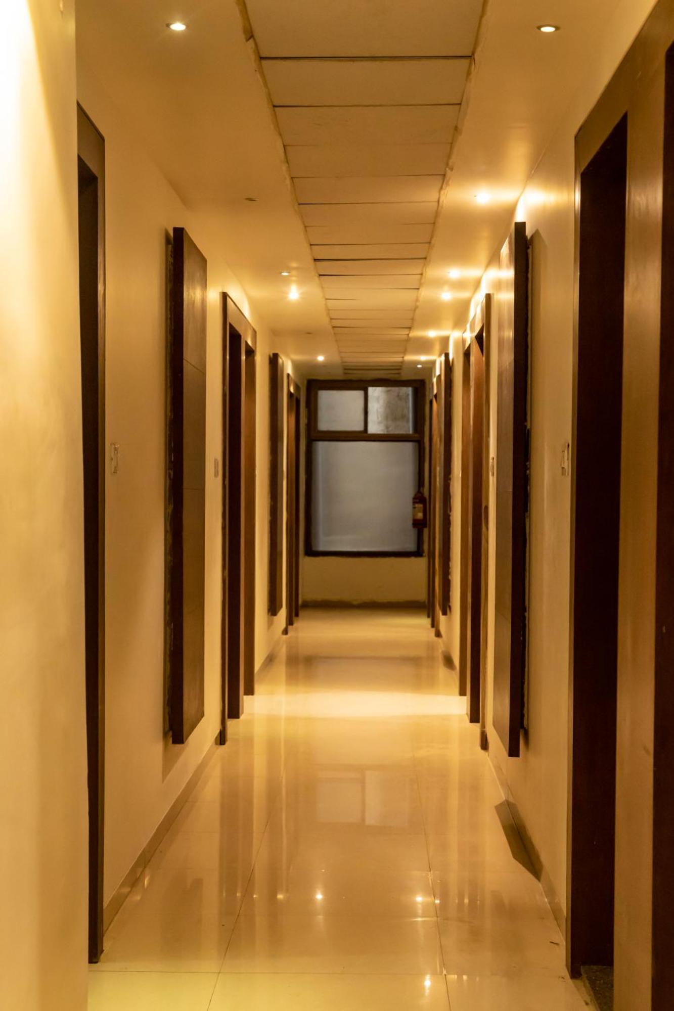 Adarsh Palace Hotel Bhopal Esterno foto